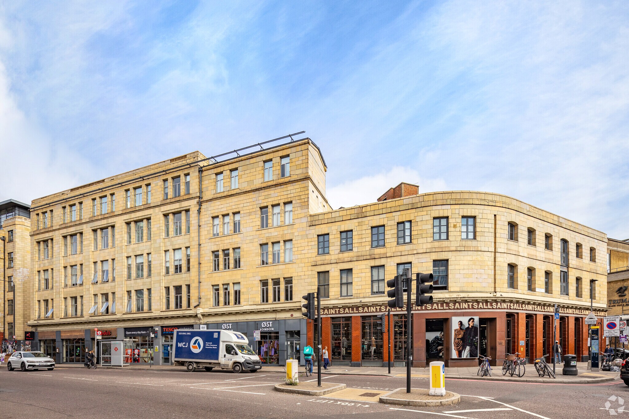 6 Corbet Pl, Londres à louer Photo principale– Image 1 sur 5