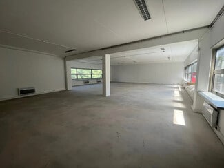 Plus de détails pour 134 Rue D'Aubervilliers, Paris - Local d'activités à louer