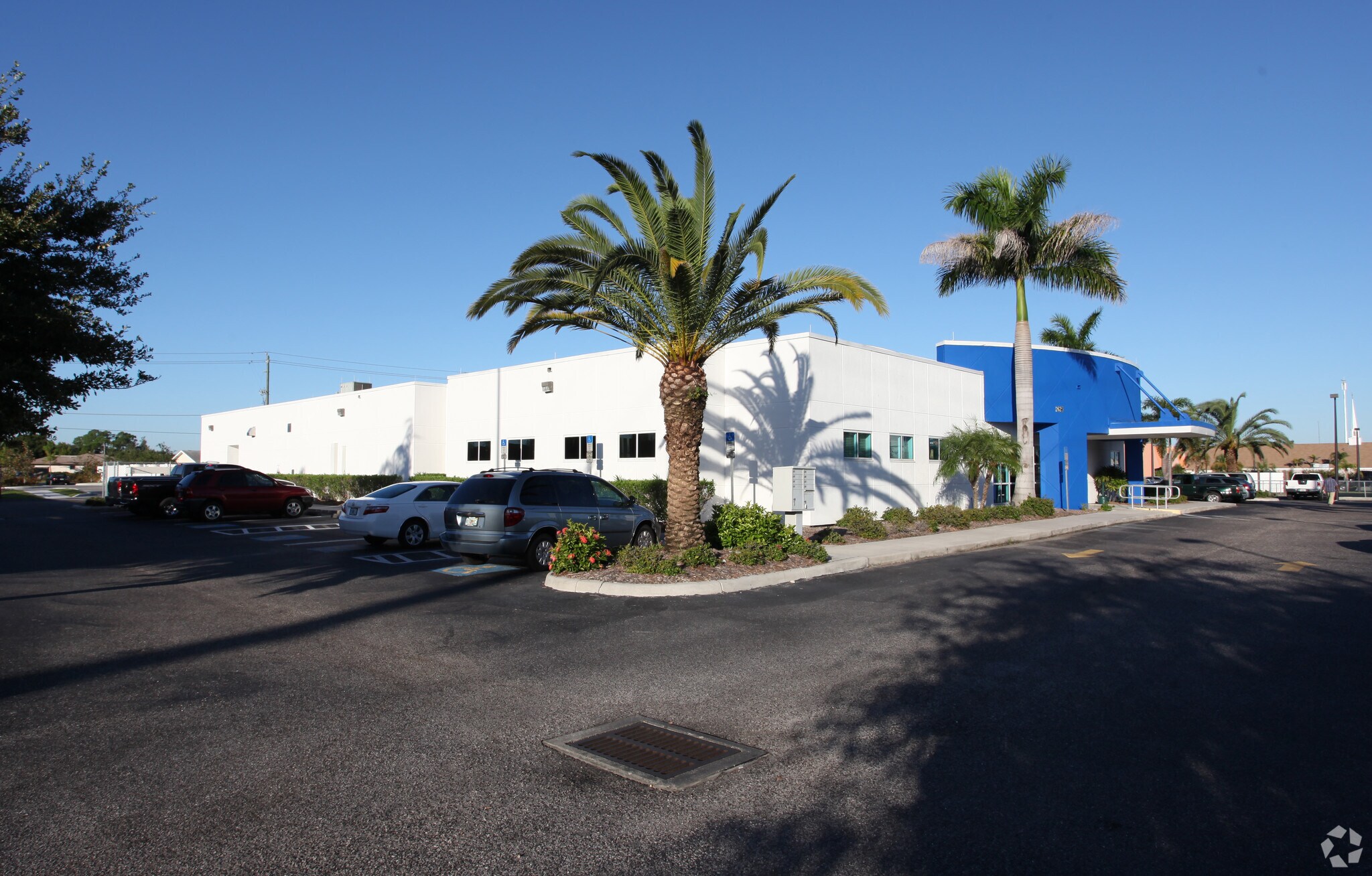 2625 Tamiami Trl, Port Charlotte, FL à louer Photo principale– Image 1 sur 15