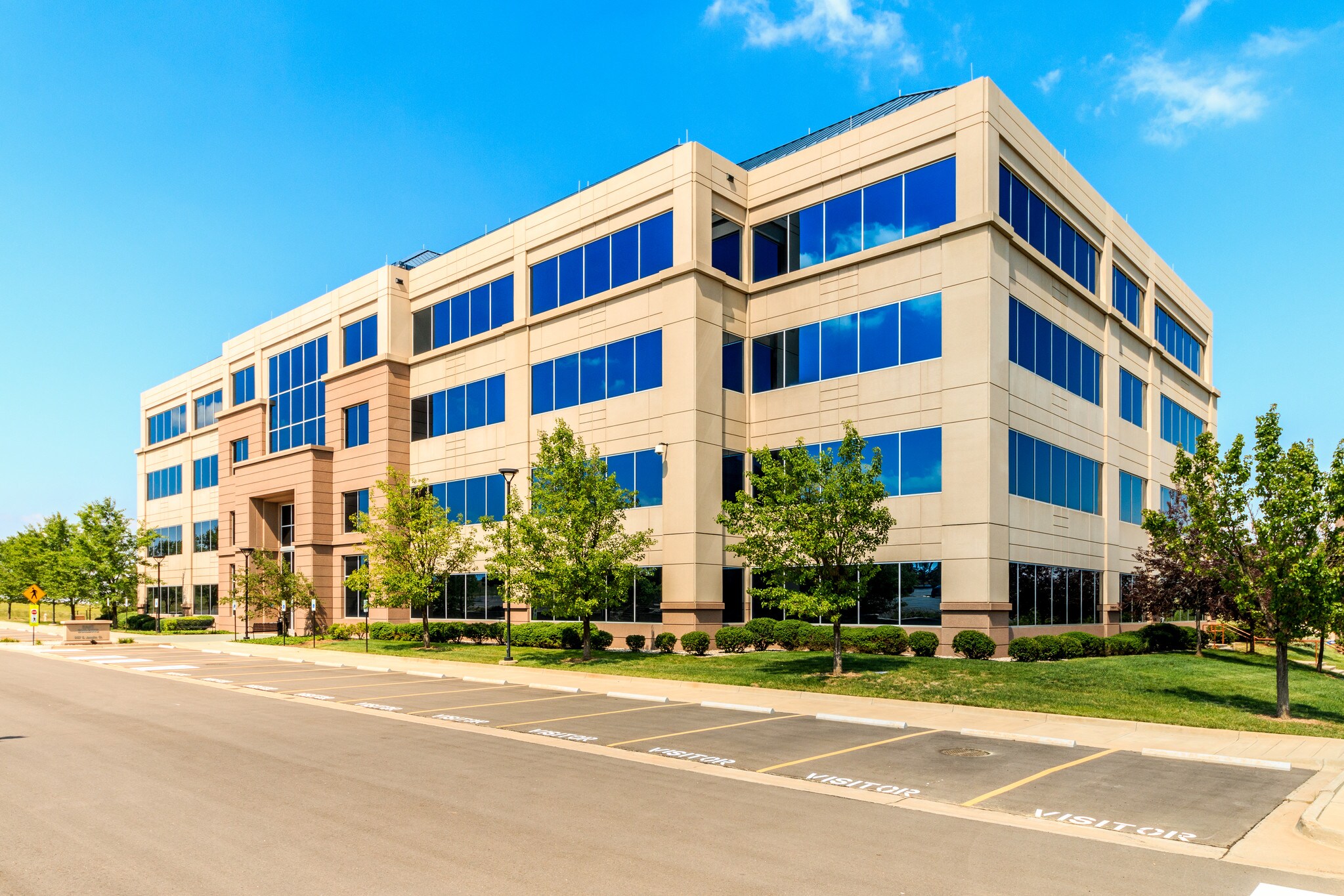 9127 S Jamaica St, Englewood, CO à louer Photo principale– Image 1 sur 13