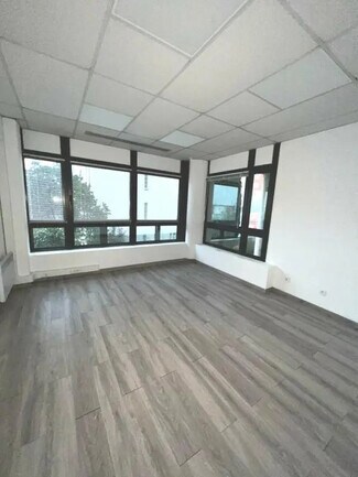 Plus de détails pour Bureau à vendre