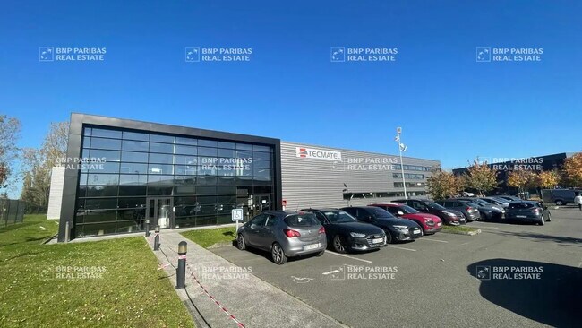 Plus de détails pour Bureau, Local d'activités à louer