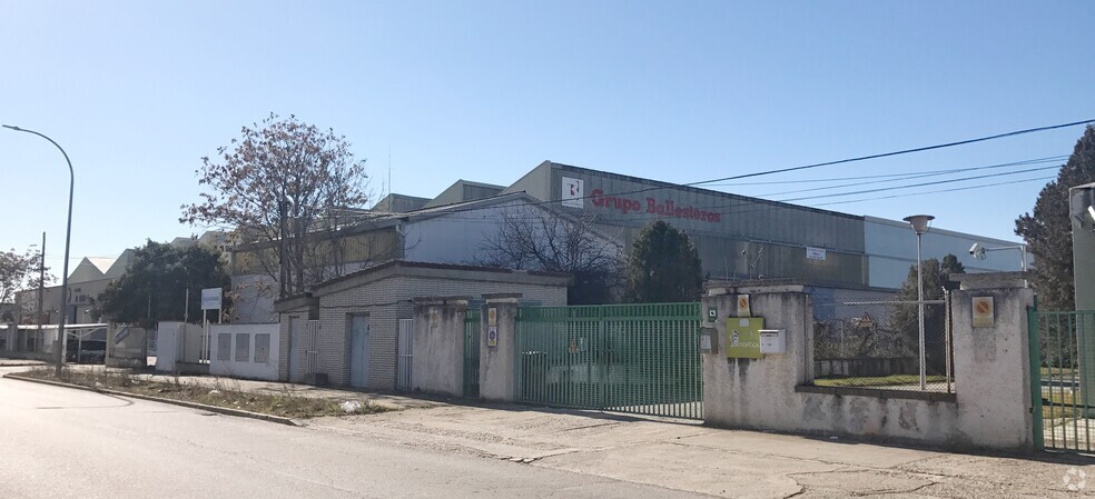 Avenida Cristóbal Colón, 209, Guadalajara, Guadalajara à vendre - Photo de l’immeuble – Image 2 sur 2