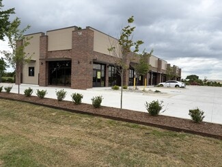 Plus de détails pour 700 Shelby Trail, Conway, AR - Local commercial à louer