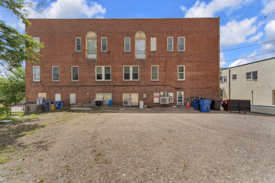 55-61 High St, Mount Holly, NJ à vendre - Photo de l’immeuble – Image 3 sur 14