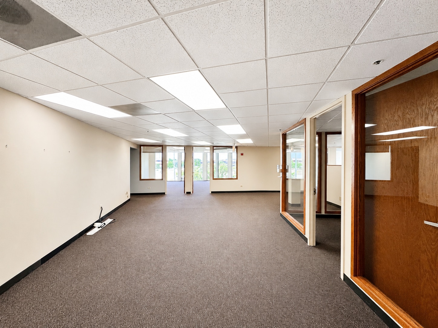 800 Enterprise Dr, Oak Brook, IL à louer Photo intérieure– Image 1 sur 7