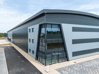 Plus de détails pour 100 Latham Rd, Swindon - Industriel/Logistique à louer