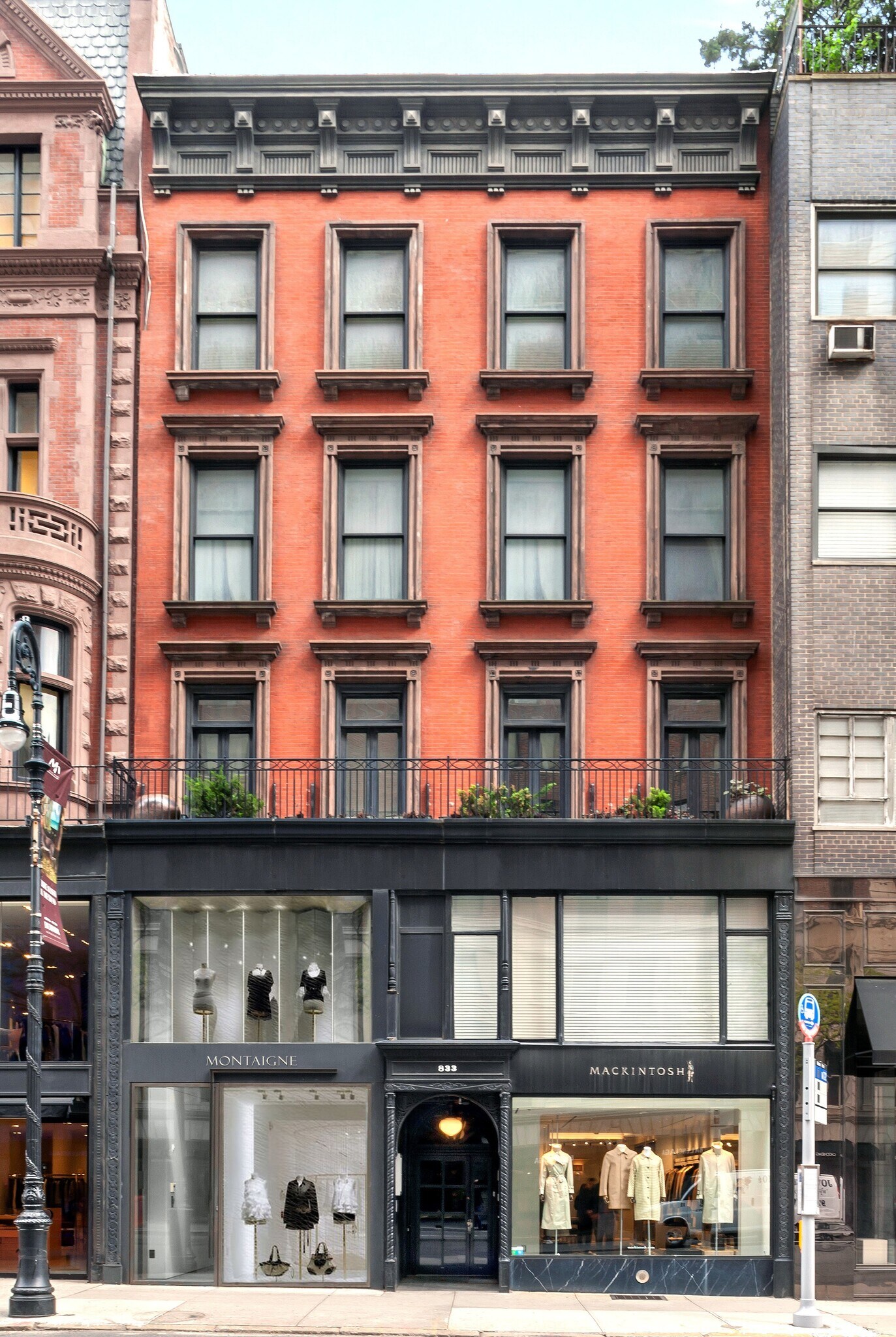 833 Madison Ave, New York, NY à louer Photo de l’immeuble– Image 1 sur 24