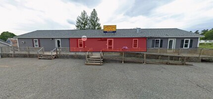 16 Vassalboro Rd, China, ME à louer Photo intérieure– Image 1 sur 7
