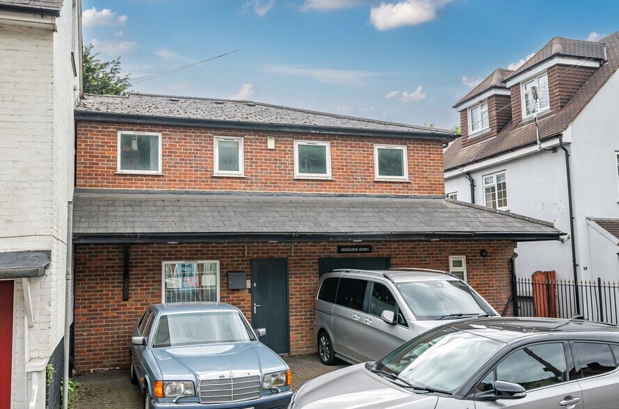 61 Waterside, Chesham à louer - Photo de l’immeuble – Image 1 sur 8