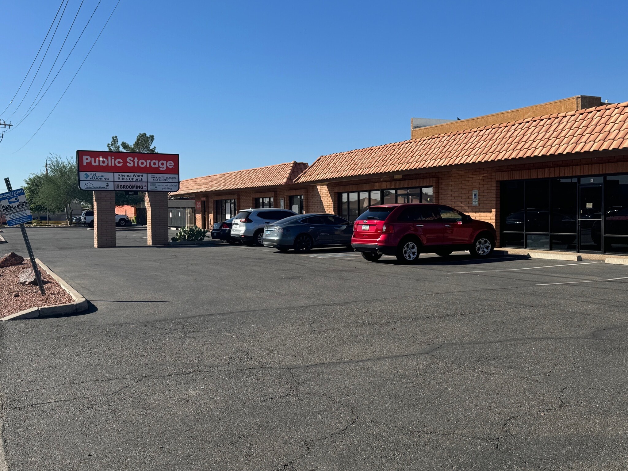 13246 N 113th Ave, Youngtown, AZ à louer Photo principale– Image 1 sur 10