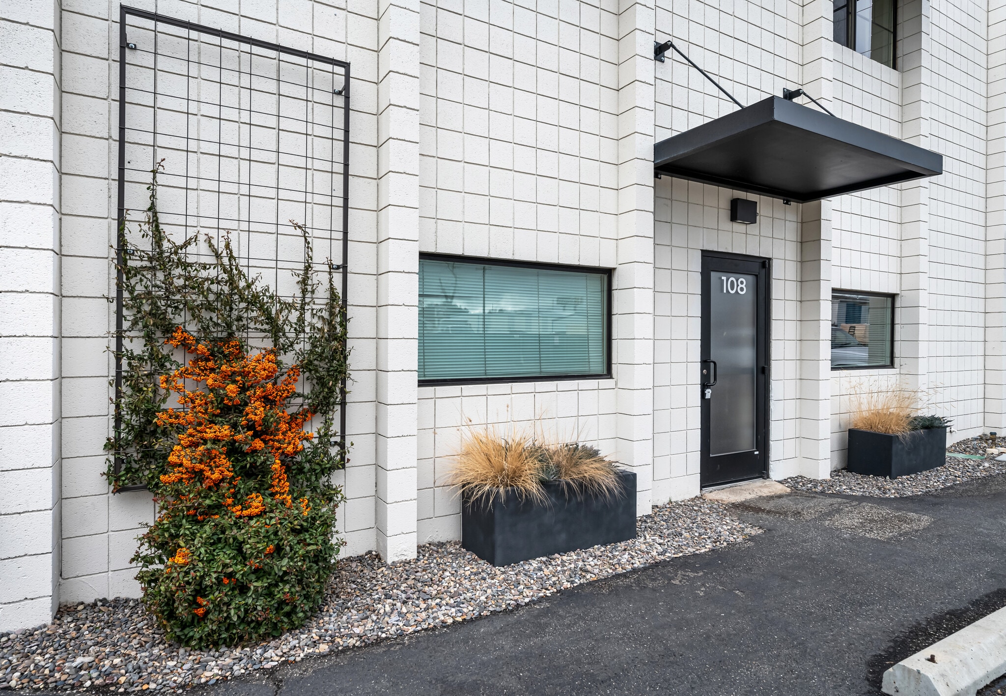 104-108 W 31st St, Garden City, ID à louer Photo de l’immeuble– Image 1 sur 3