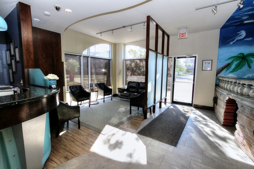 5212 48 St, Red Deer, AB à vendre - Photo intérieure – Image 3 sur 56