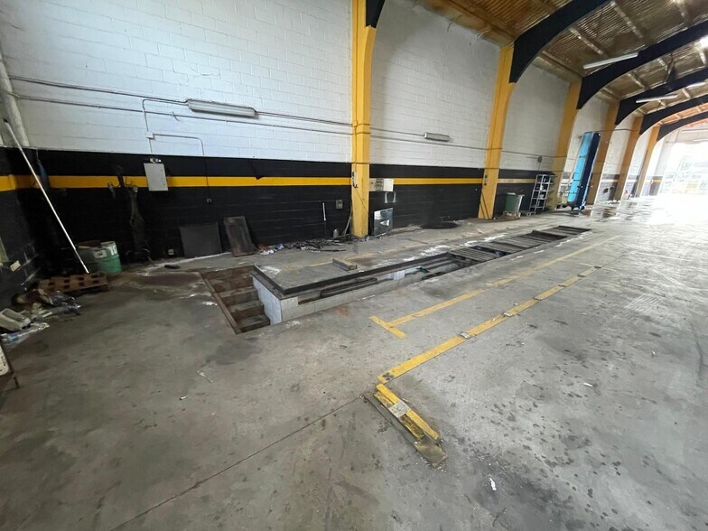 Industriel/Logistique dans Cáceres, Cáceres à vendre - Photo de l’immeuble – Image 3 sur 6