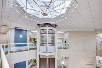 140 Stoneridge Dr, Columbia, SC à louer Photo intérieure– Image 2 sur 17