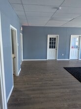 159 Commercial St, Lynn, MA à louer Photo intérieure– Image 2 sur 4