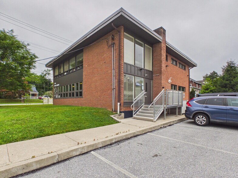 100 First Ave, Phoenixville, PA à louer - Photo principale – Image 1 sur 12