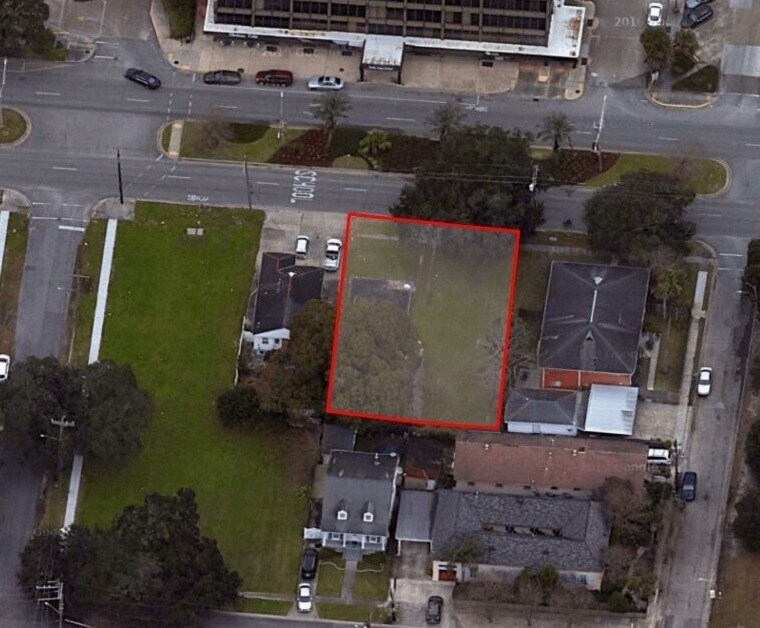 300 Toussaint Blvd, New Orleans, LA à louer Photo principale– Image 1 sur 2