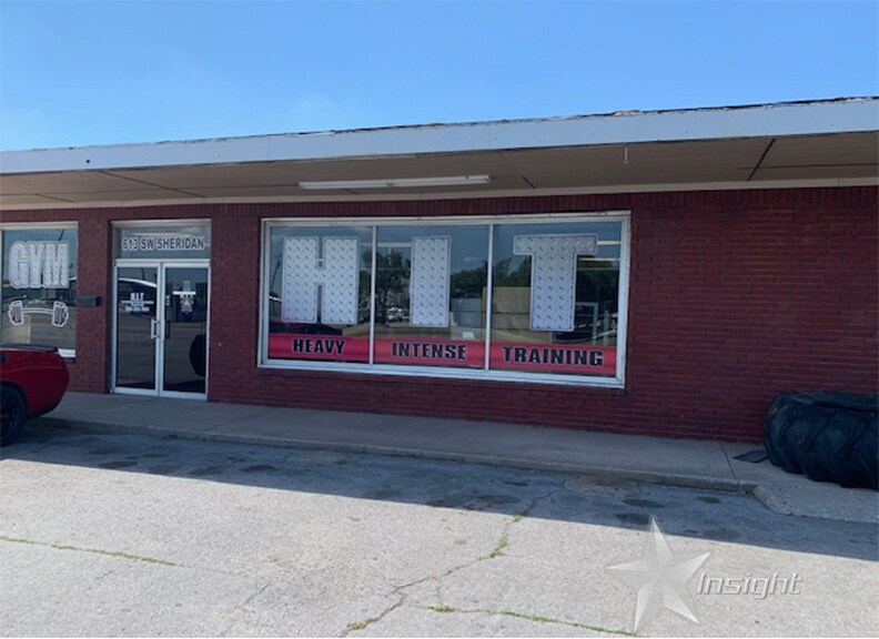 613 SW Sheridan Rd, Lawton, OK à louer Photo de l’immeuble– Image 1 sur 2