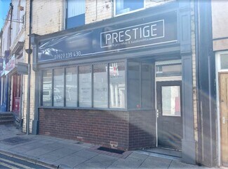 Plus de détails pour 5-6A Market Pl, Normanton - Local commercial à louer