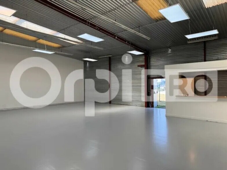 Local d’activités dans Mérignac à louer - Photo intérieure – Image 1 sur 7