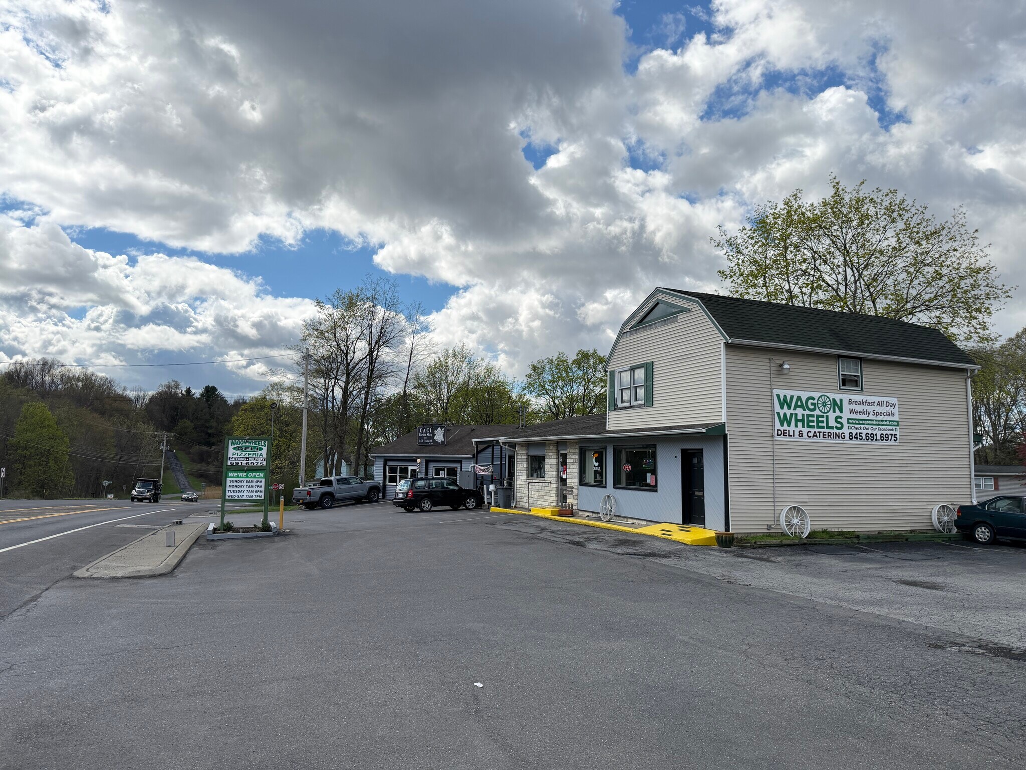 3743 US Highway 9W, Highland, NY à vendre Photo principale– Image 1 sur 16