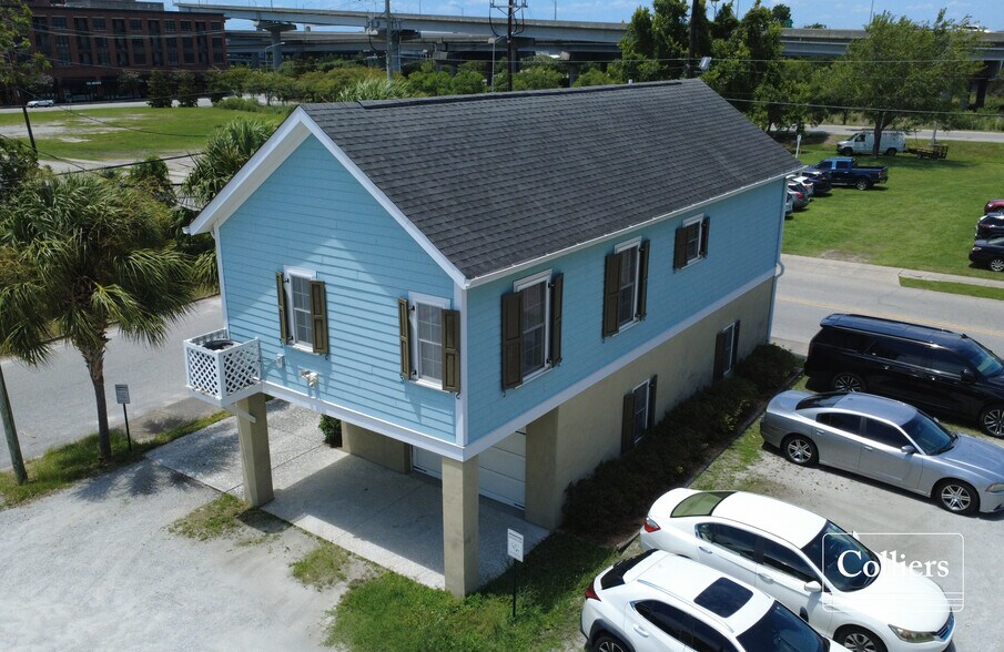 235 Huger St, Charleston, SC à vendre - Photo de l’immeuble – Image 2 sur 14
