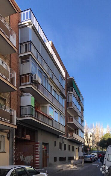 Calle Abejuela, 17, Madrid, Madrid à louer - Photo principale – Image 1 sur 3