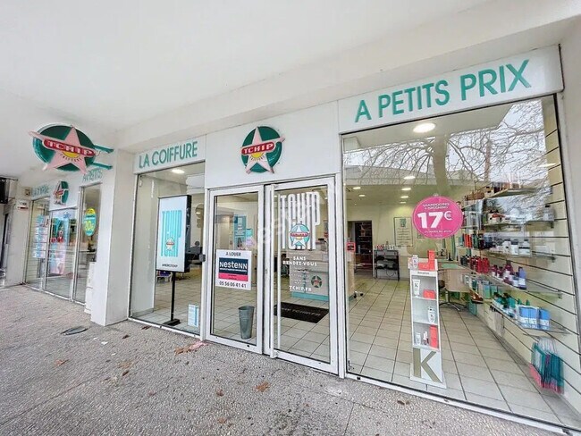 Plus de détails pour Local commercial à louer