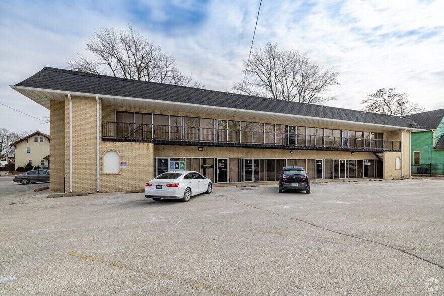 3500 2nd Ave, Des Moines, IA à louer - Photo principale – Image 1 sur 2
