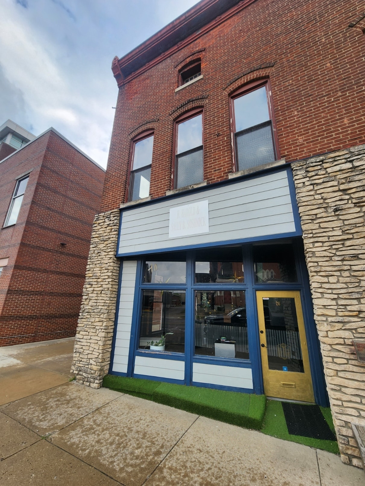 26 W Broadway St, Shelbyville, IN à louer Photo de l’immeuble– Image 1 sur 6