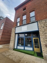 26 W Broadway St, Shelbyville, IN à louer Photo de l’immeuble– Image 1 sur 6