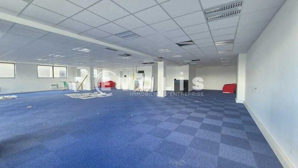 Bureau dans Ferrières-en-Brie à vendre - Photo intérieure – Image 3 sur 5