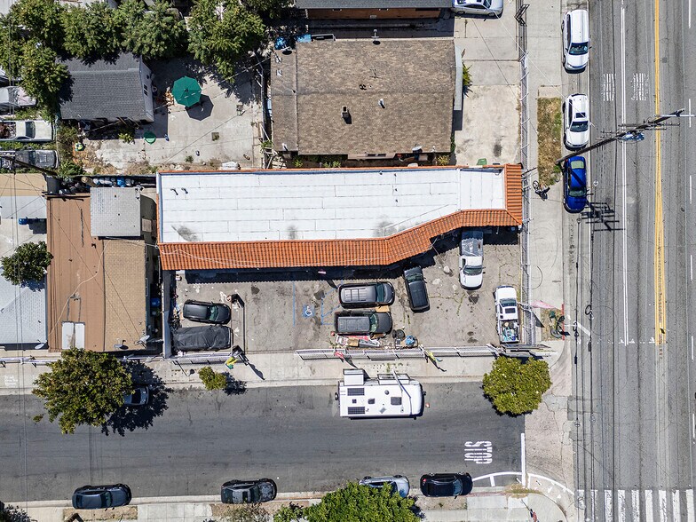 6500 S Hoover St, Los Angeles, CA à vendre - Photo de l’immeuble – Image 3 sur 29