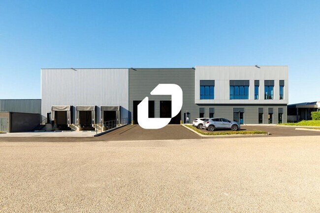 Plus de détails pour 20-24 Avenue Du 24 Août 1944, Corbas - Industriel/Logistique à louer