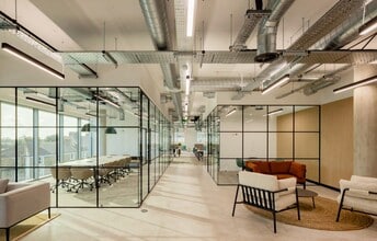 578-586 Chiswick High Rd, Londres à louer Photo intérieure– Image 1 sur 1