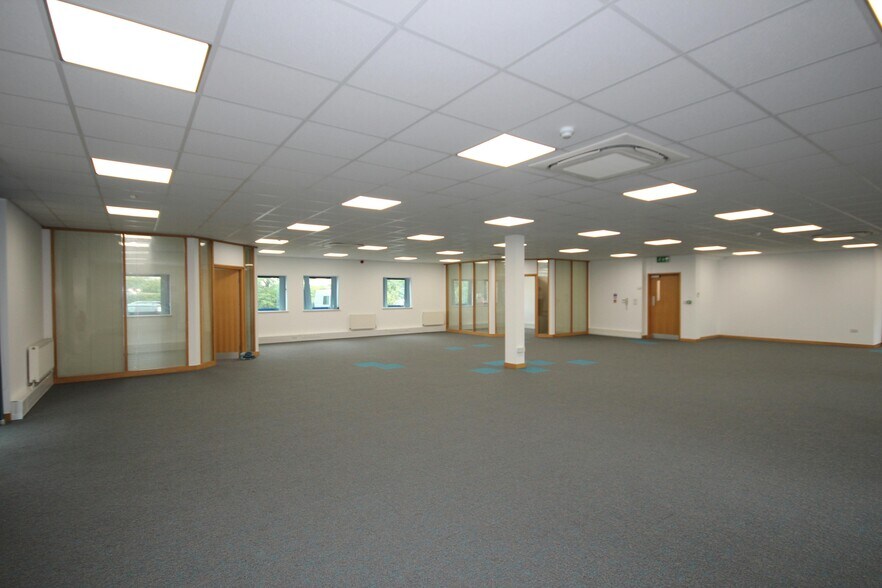 Steelpark Rd, Halesowen à louer - Photo de l’immeuble – Image 3 sur 11