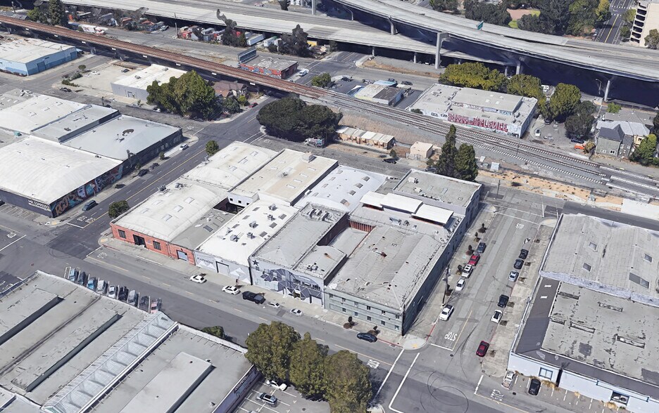 621 4th St, Oakland, CA à louer - Photo de l’immeuble – Image 1 sur 6