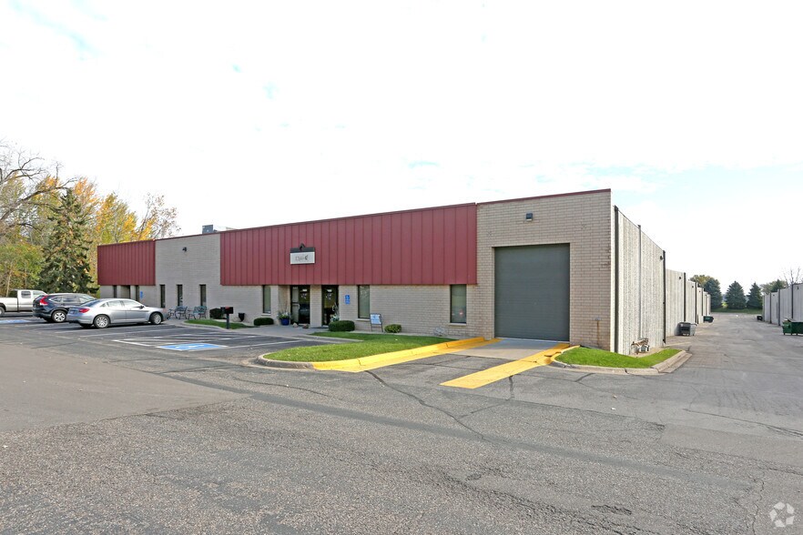 1600 Gervais Ave, Maplewood, MN à louer - Photo de l’immeuble – Image 2 sur 4
