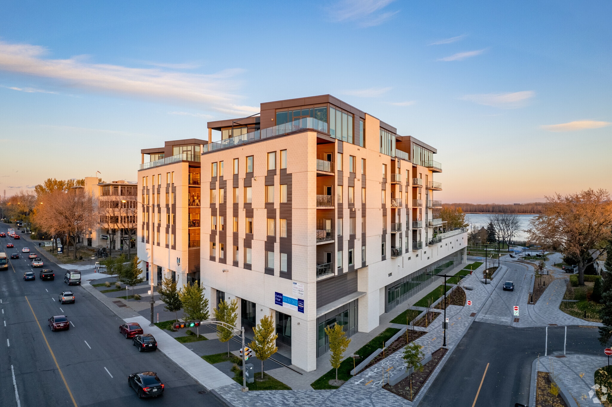 11300 Rue Notre-Dame E, Montréal-Est, QC à vendre Photo principale– Image 1 sur 8