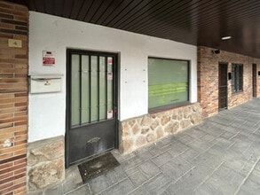 Local commercial dans Torrelodones, Madrid à louer Photo intérieure– Image 1 sur 8