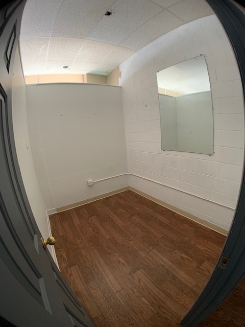 100 N Ashwood Ave, Ventura, CA à louer Photo intérieure– Image 1 sur 19