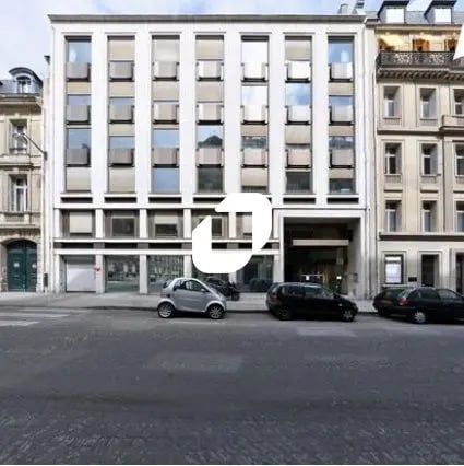 Bureau dans Paris à louer - Photo de l’immeuble – Image 2 sur 23