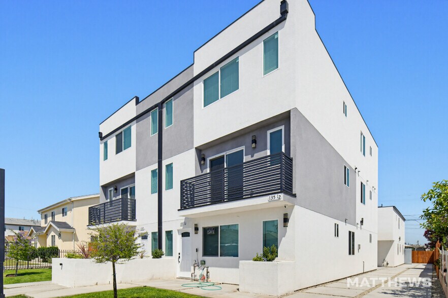 137 E 119th St, Los Angeles, CA à vendre - Photo de l’immeuble – Image 2 sur 7