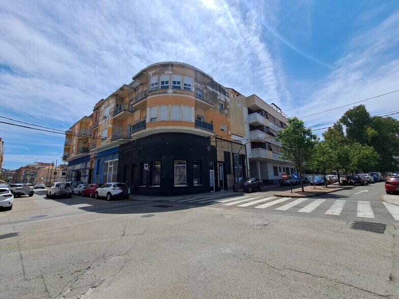 Carrer Mare de Déu de la Murta, Alzira, Valencia à louer - Photo de l’immeuble – Image 2 sur 13