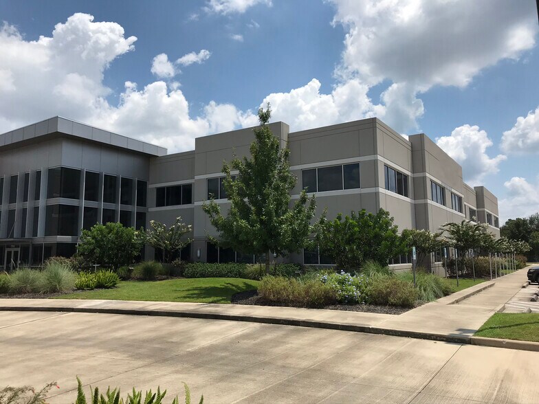 7310 N Eldridge Pky, Houston, TX à louer - Photo de l’immeuble – Image 2 sur 13
