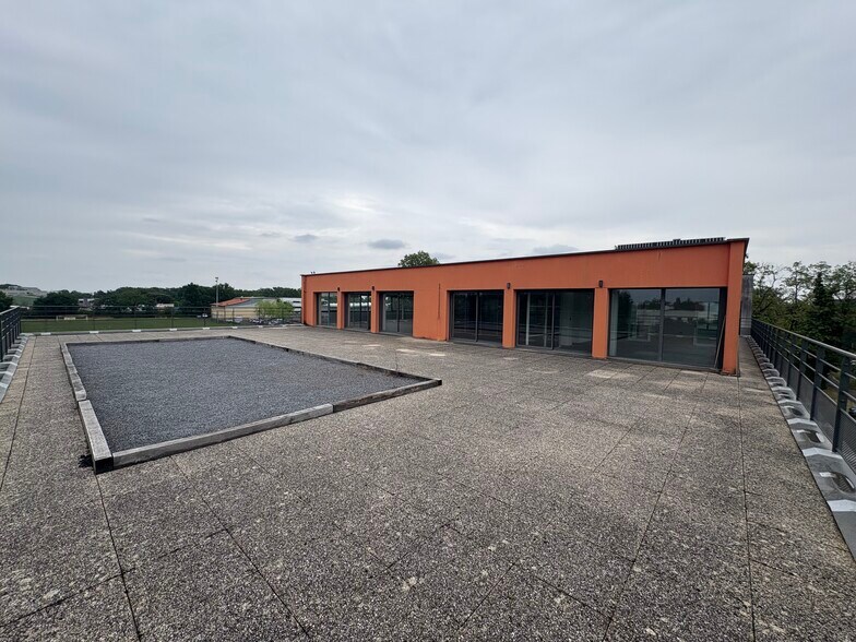 8 impasse rudolf diesel, Mérignac à louer - Photo de l’immeuble – Image 2 sur 17