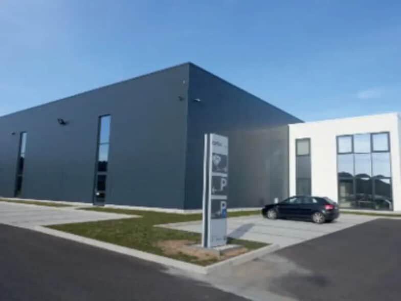 Local d'activités dans Bitche à vendre - Photo de l’immeuble – Image 2 sur 4