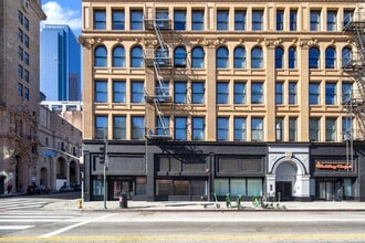 249-259 S Broadway, Los Angeles, CA à louer Photo intérieure– Image 1 sur 13