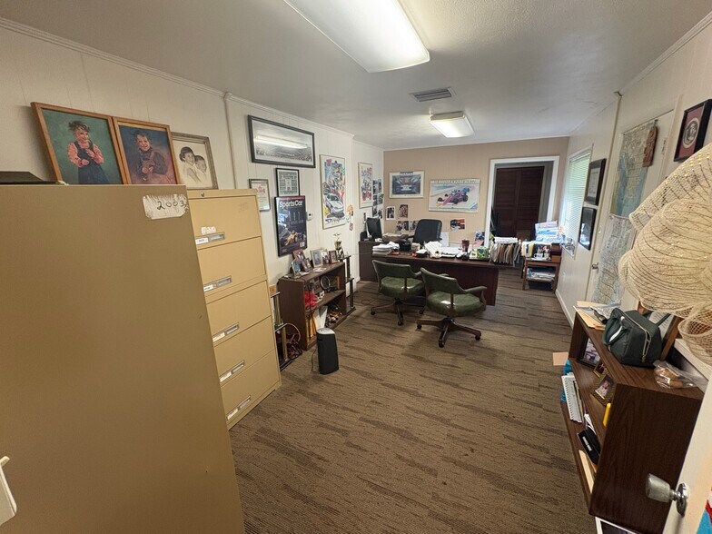 1262 Dr. Martin Luther King Jr St N, Saint Petersburg, FL à vendre - Photo de l’immeuble – Image 3 sur 8